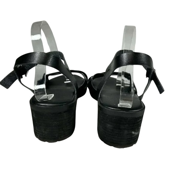 Torrid Size 9.5 WW Lug Heel Sandals Black Faux Leather - Picture 4 of 8